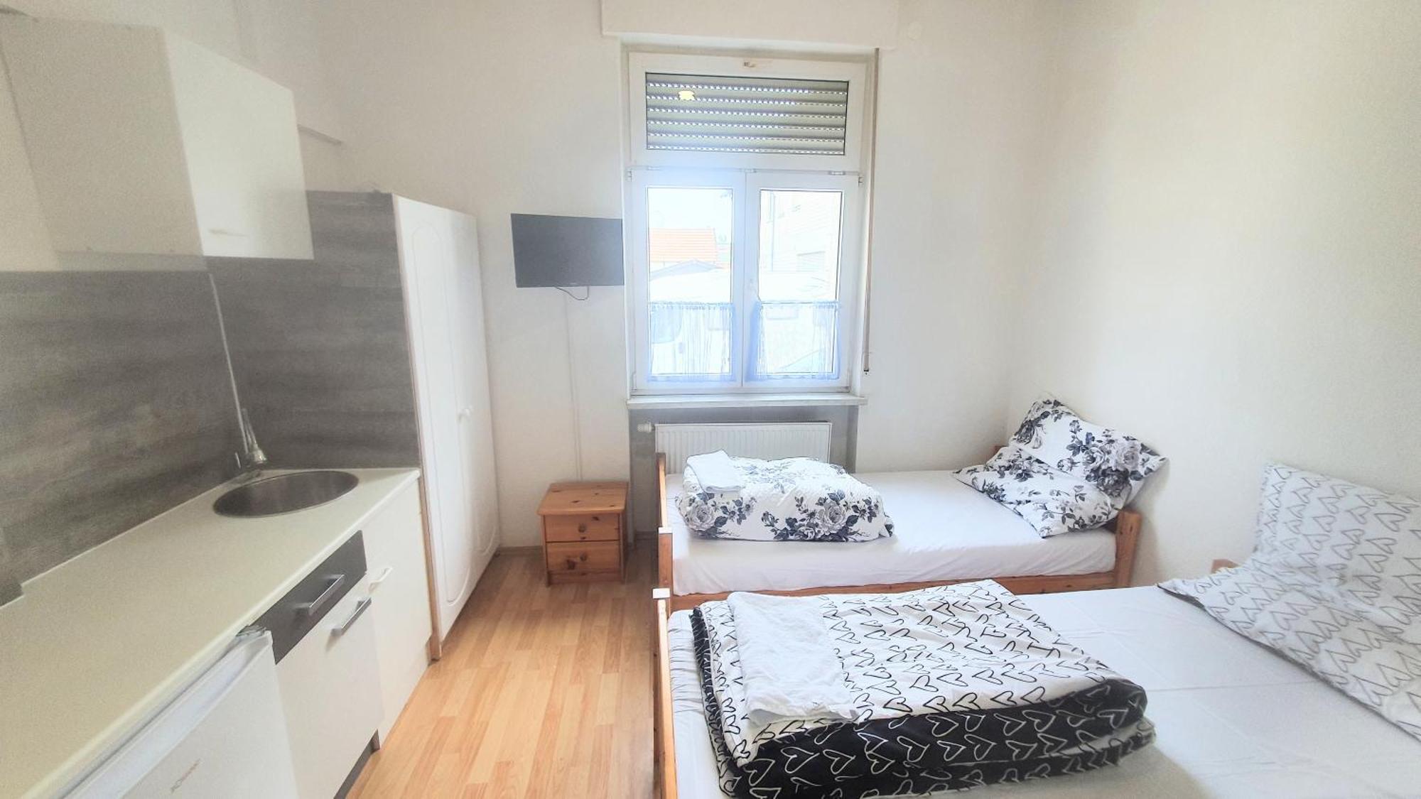 Fmi 9 Accommodation Раунхайм Номер фото
