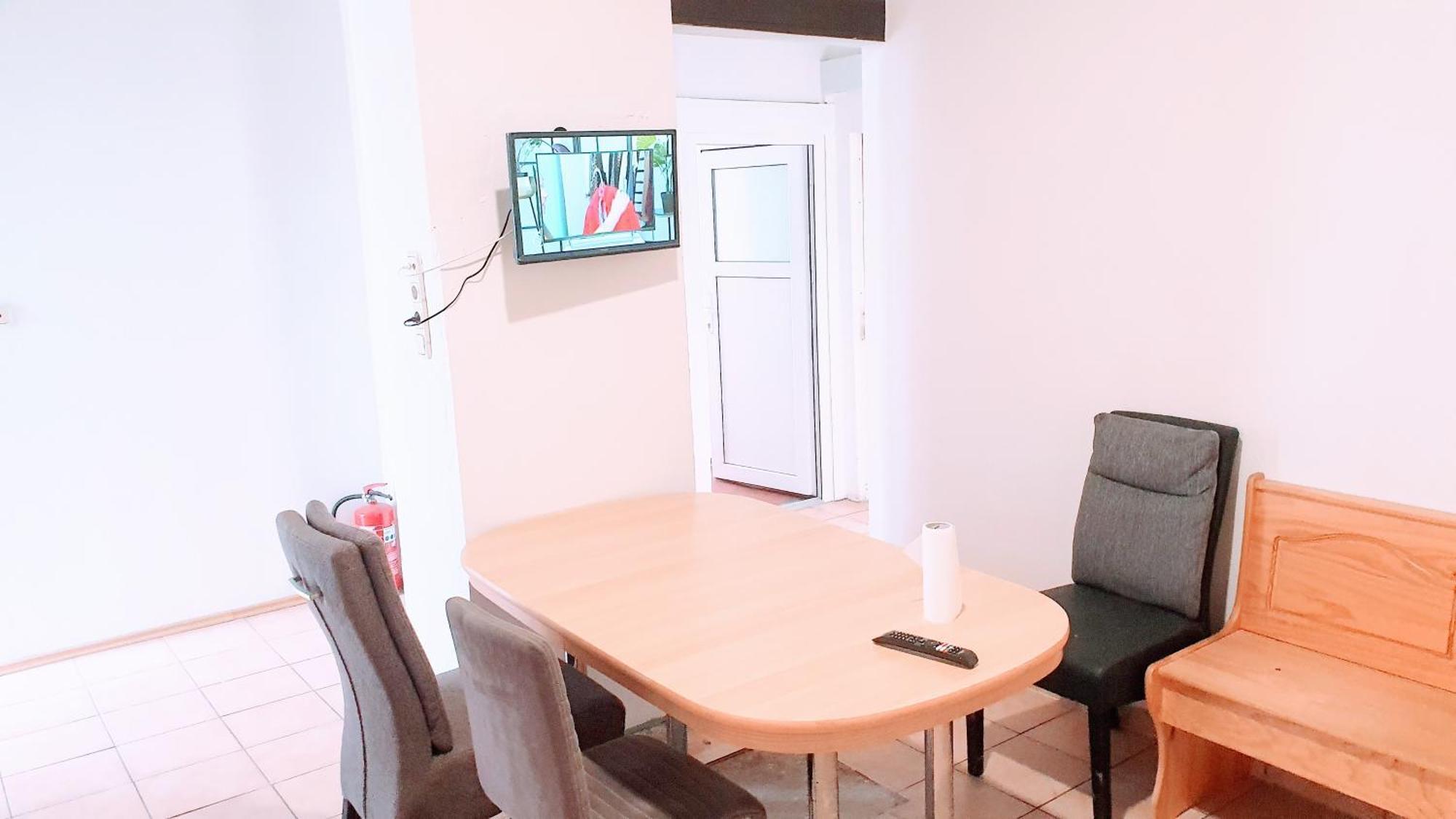 Fmi 9 Accommodation Раунхайм Номер фото