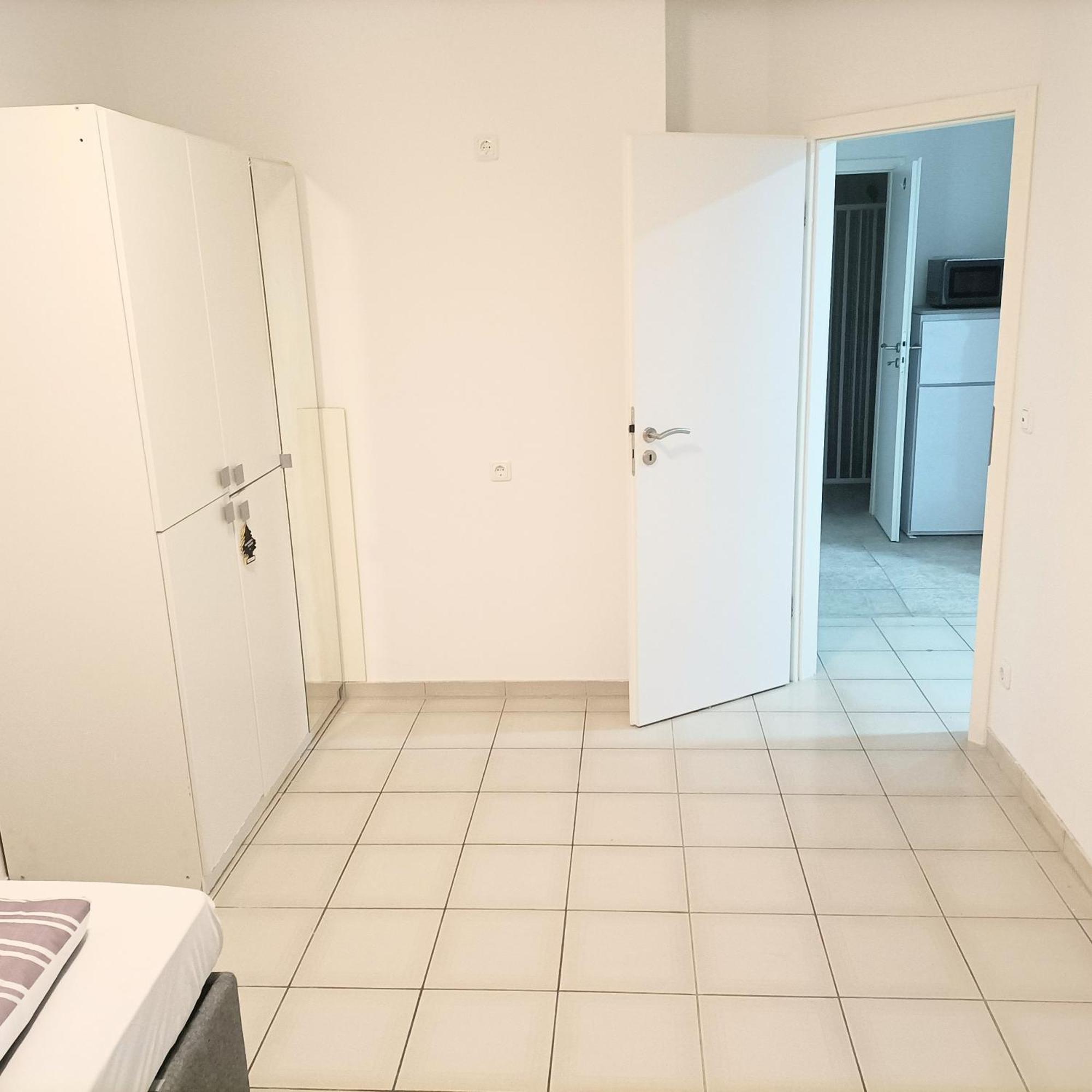 Fmi 9 Accommodation Раунхайм Номер фото