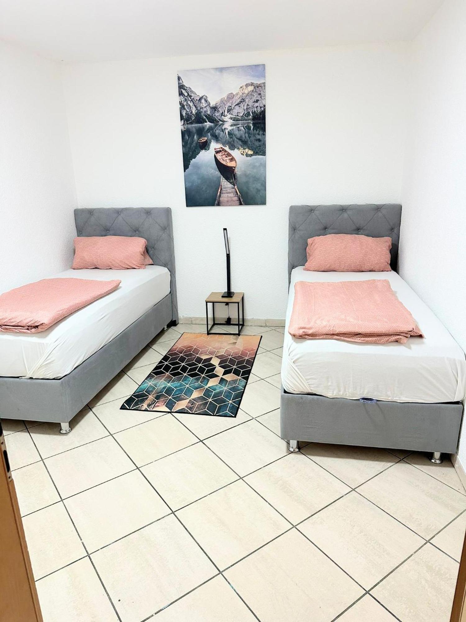 Fmi 9 Accommodation Раунхайм Экстерьер фото